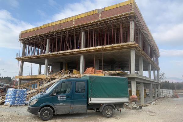 Poslovni objekat u Nišu